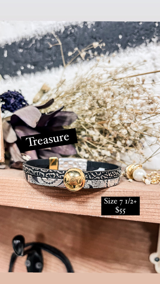 “Treasure” Leather Bracelet