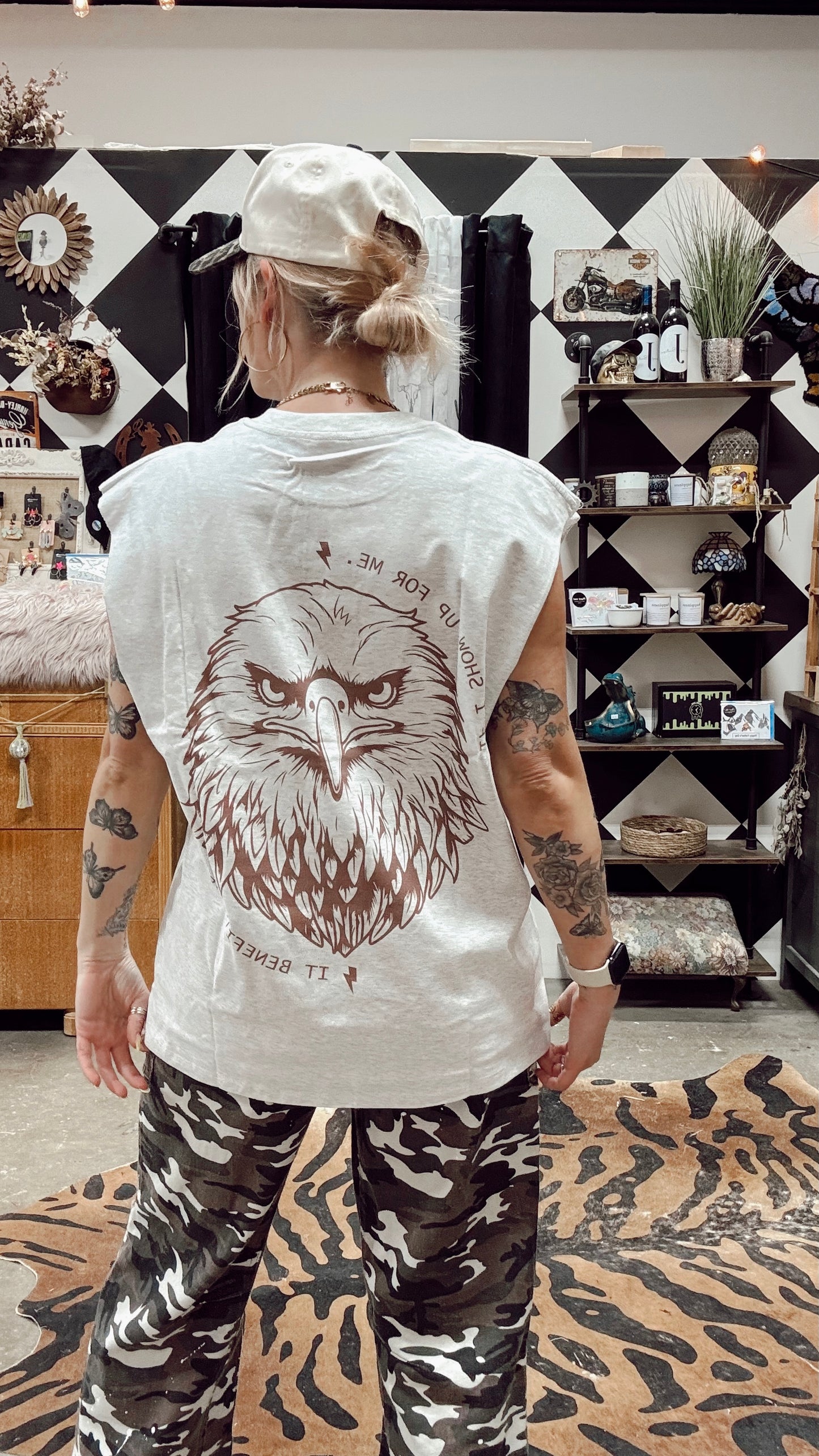 Show Up Spirit Animal Tank
