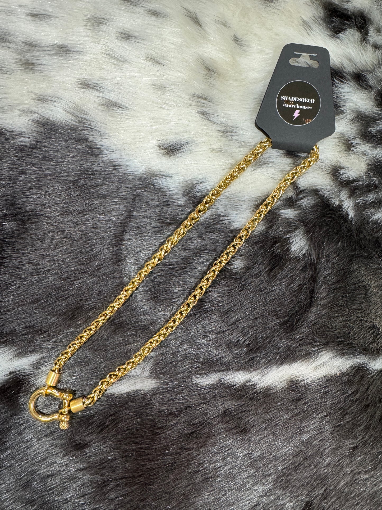 Gold Herradura Necklace